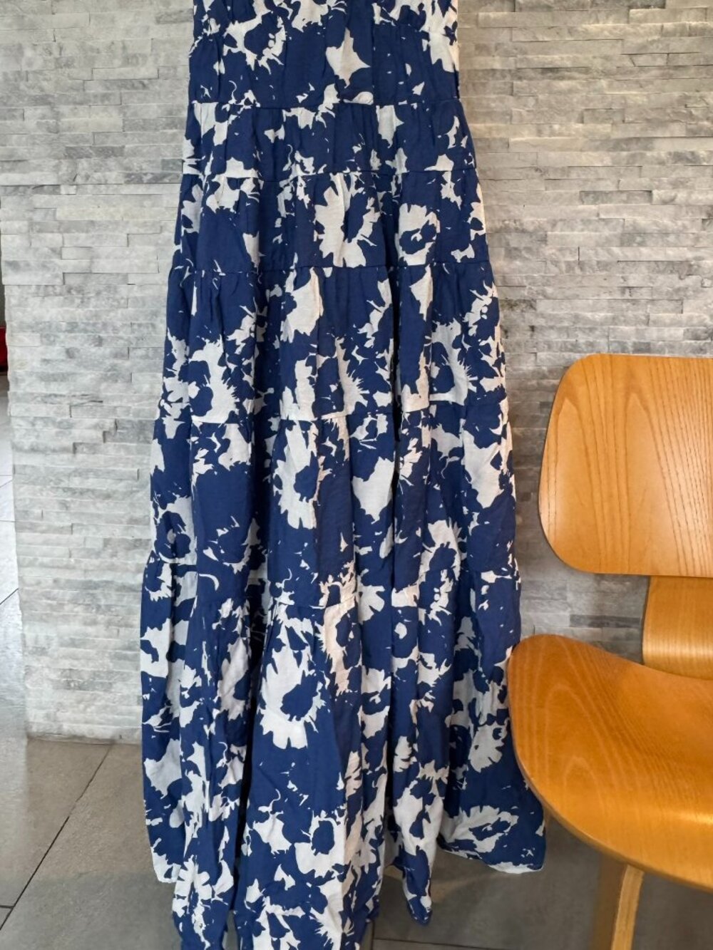 Abercrombie Flowy Tiered Maxi Dress - L - Picture 5 of 5